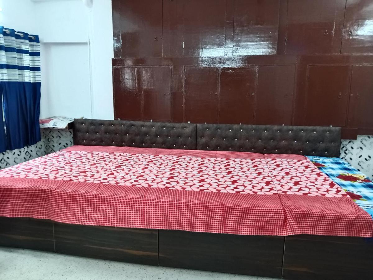Chinta Haran Rest House Deoghar Habitación foto